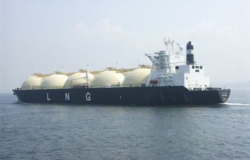Cạnh tranh toàn cầu tăng nhiệt trong cuộc đua đảm bảo nguồn cung LNG